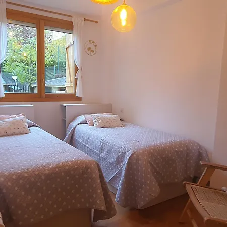 Rasmia Bienvenidos A * Canfranc